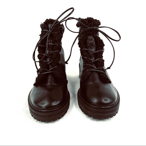 Schutz Stephan Black Leather Faux Shearling Lined Lace Up Lug Sole Ankle Boots 8 - Picture 3 of 7